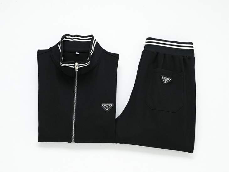 Picture of Prada Sweater Suits _SKUPradaM-3XL25wr0241997
